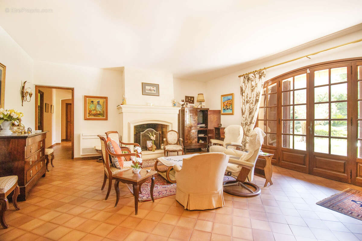 Maison à HYERES