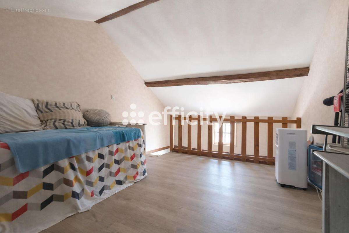 Maison 74 m² à Biard  - photo 5