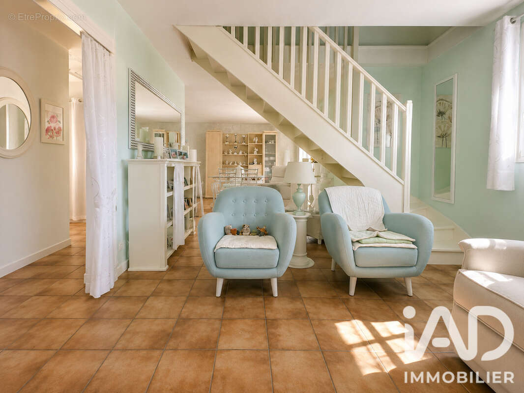 Maison 146 m² à La Selle-Sur-Le-Bied  - photo 5