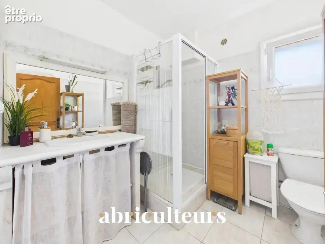 Maison familiale avec dépendance de 190 m² en vente à Bouc-Bel-Air(13320) - photo 21