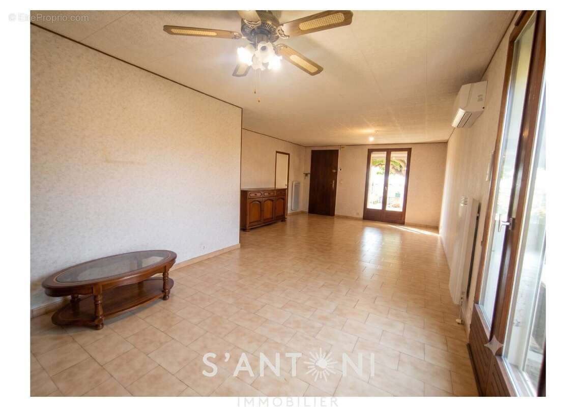 À vendre  Villa de plain-pied avec jardin arboré à Bassan (34290) - photo 5