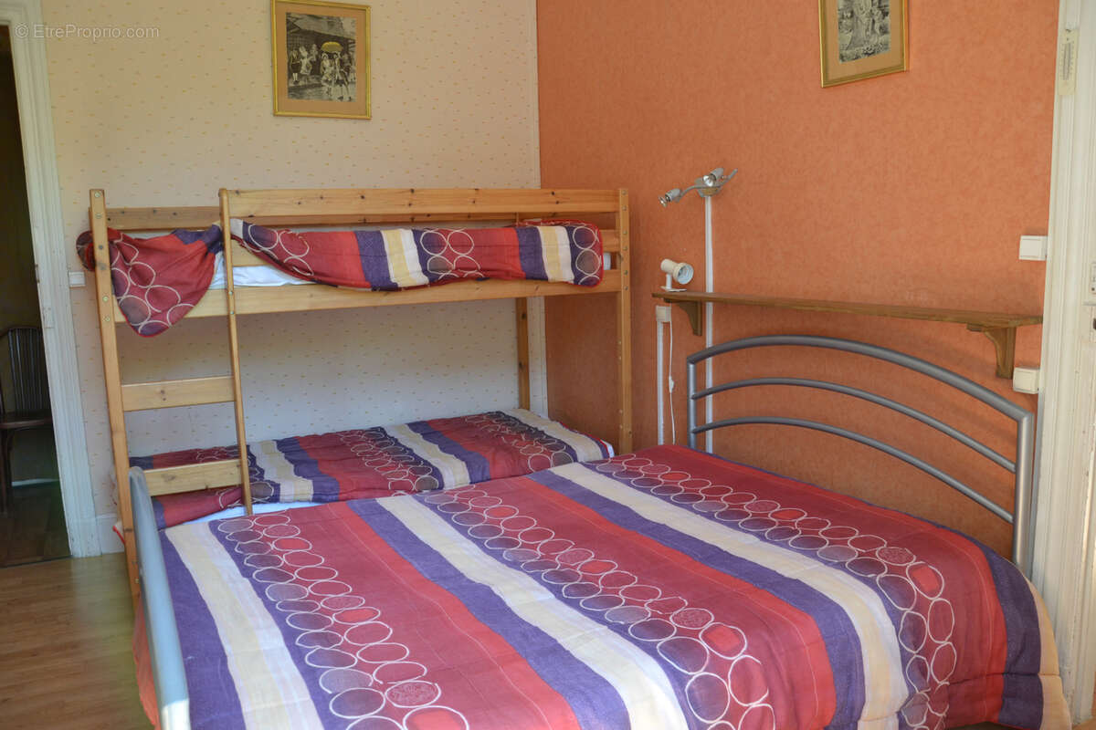 Lumineux T3 de 50m2 avec balcon et belle vue sur les montagnes - photo 12