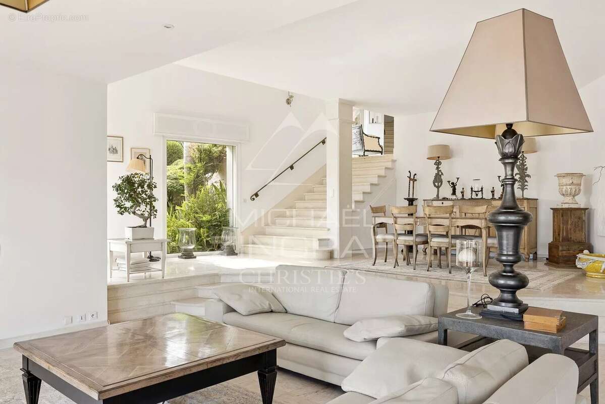 Propriété provençale moderne avec vue mer panoramique - photo 8