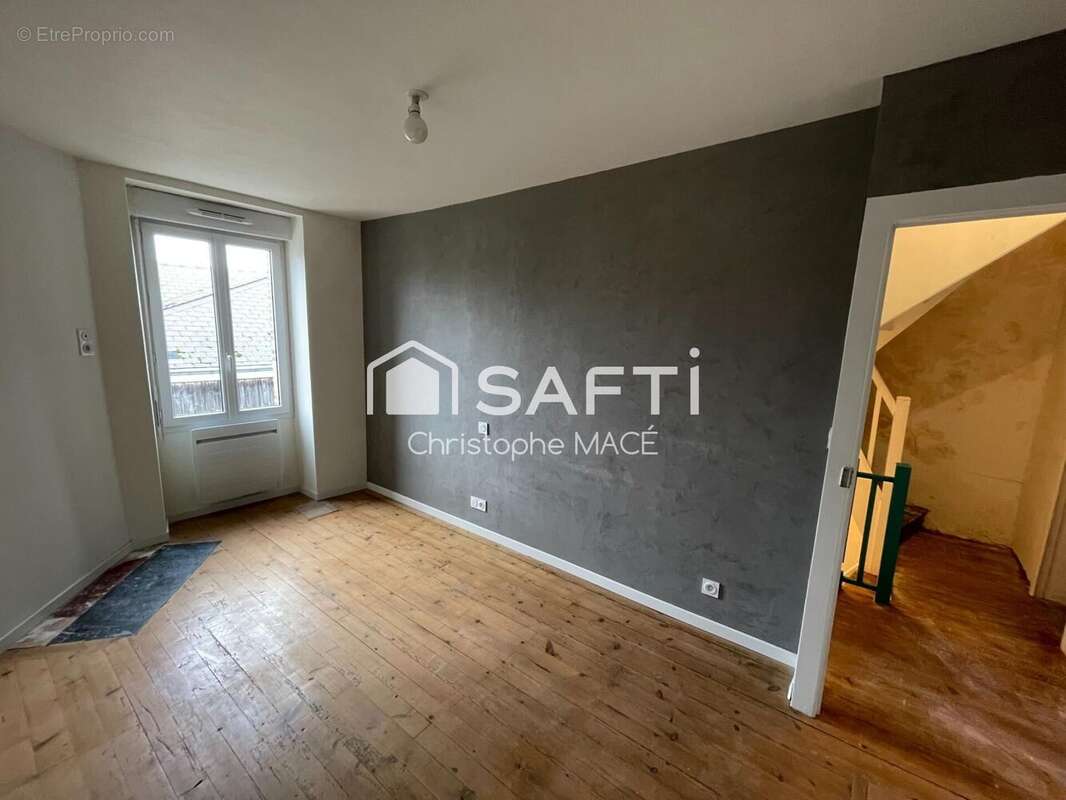 Photo 5 - Maison à QUELAINES-SAINT-GAULT