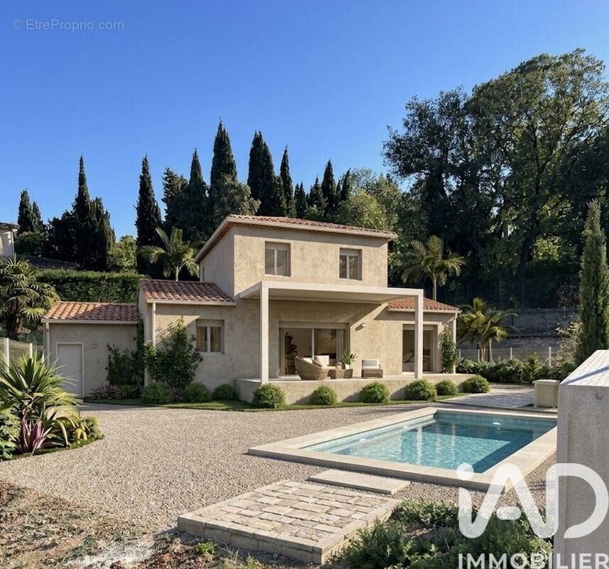 Photo 1 - Maison à FONTVIEILLE