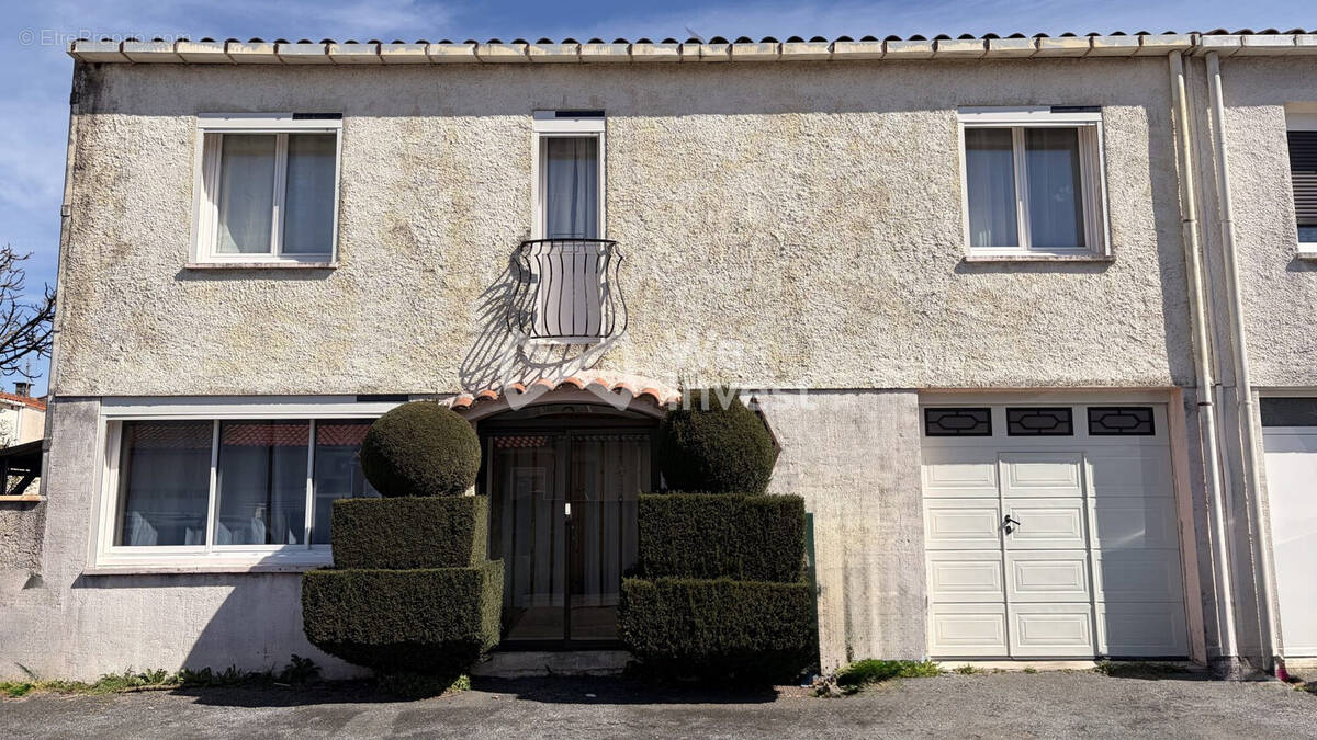 Maison à AUSSILLON