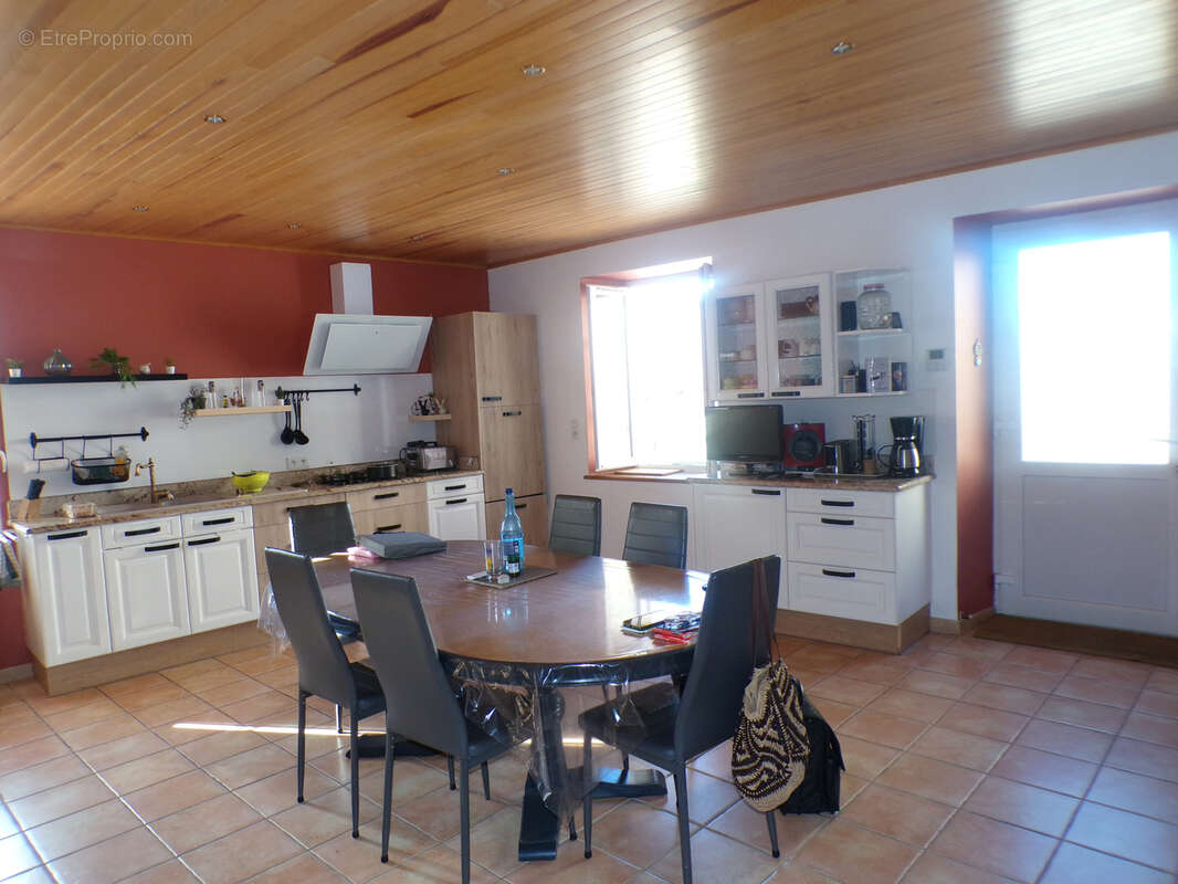 MAISON DE VILLAGE - 5 chambres de 167 m2 au coeur de Saint-Jeure-d'Andaure- Vue dégagée - photo 36