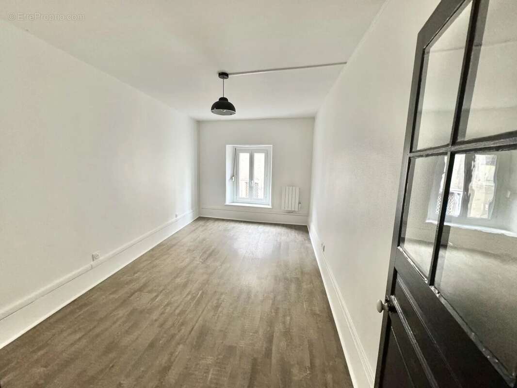 Appartement à GONDRECOURT-LE-CHATEAU