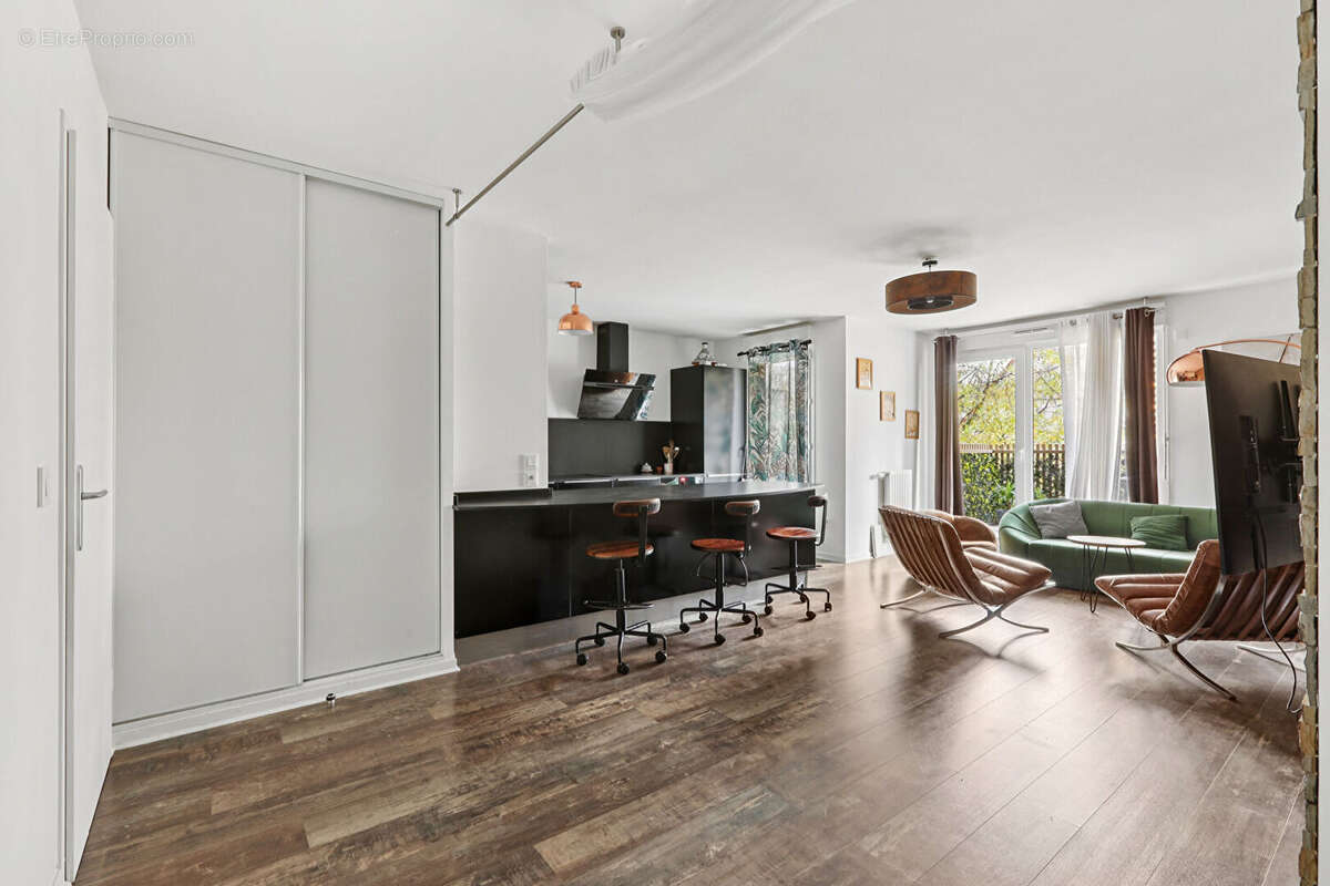 Appartement à NANTERRE