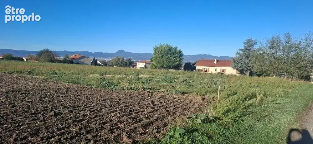 Terrain à bâtir de 430 m² à LES MARTRES-D'ARTIERE (63) - photo 2