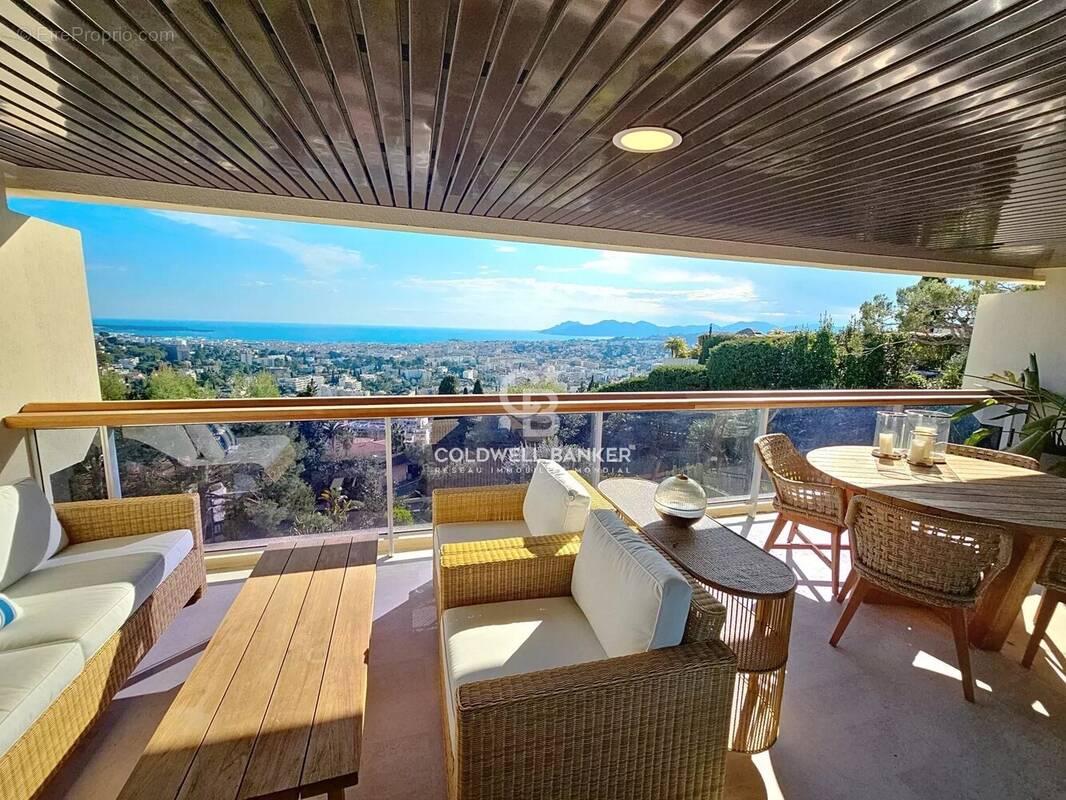 Appartement à LE CANNET