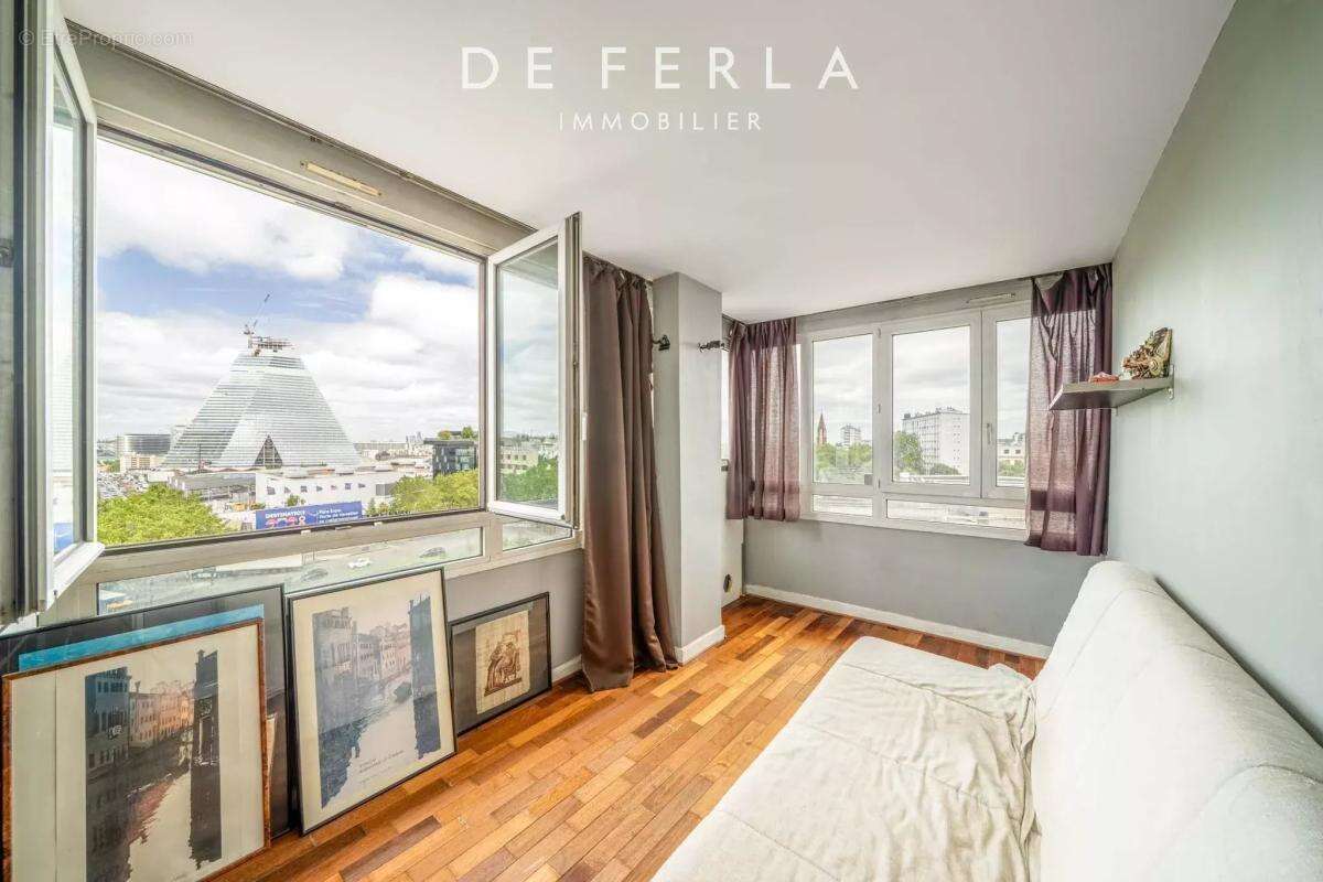 Appartement à PARIS-15E