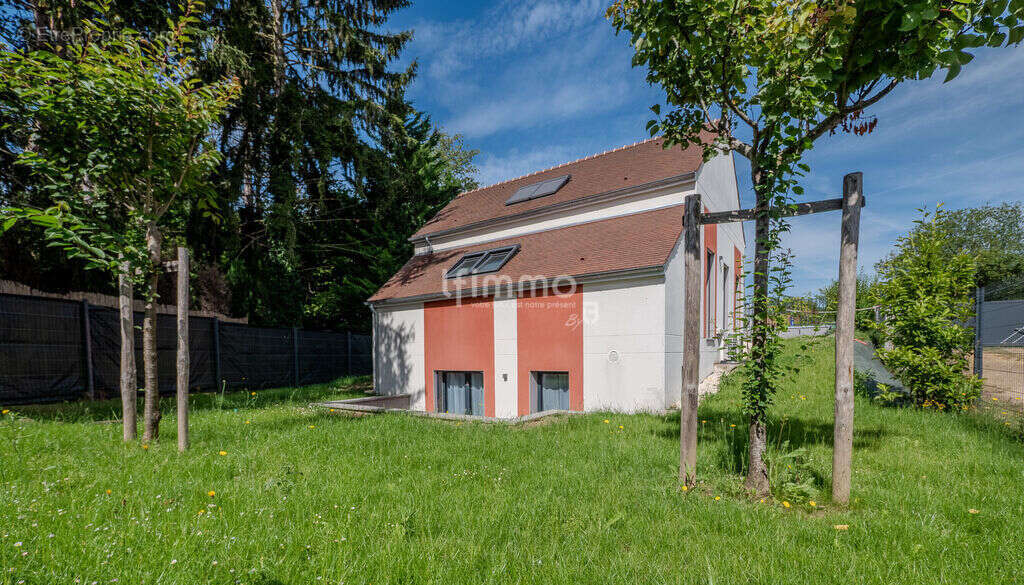 Maison à COUPVRAY