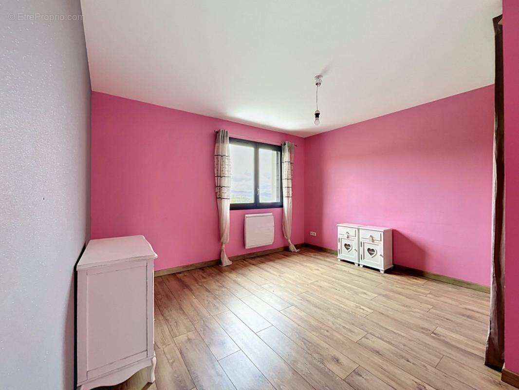 Maison 142 m² à Loire-Sur-Rhone  - photo 11