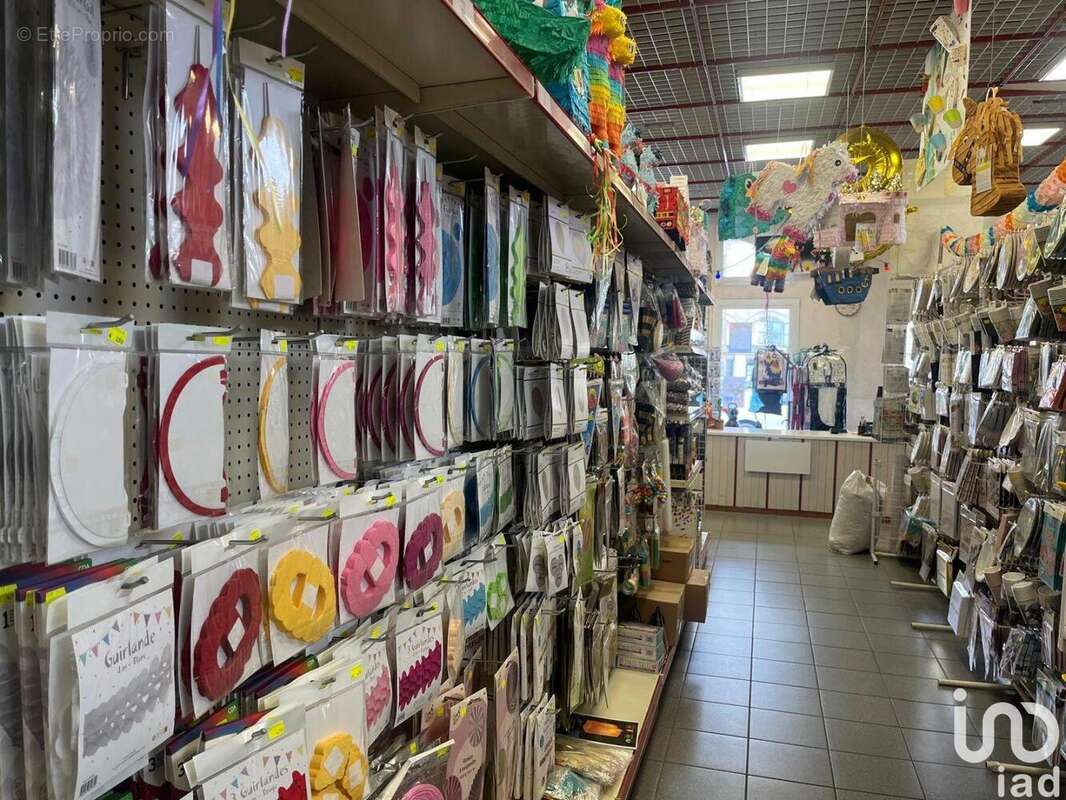 Photo 5 - Commerce à DAX