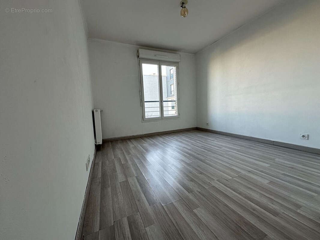 Appartement à ROSNY-SOUS-BOIS