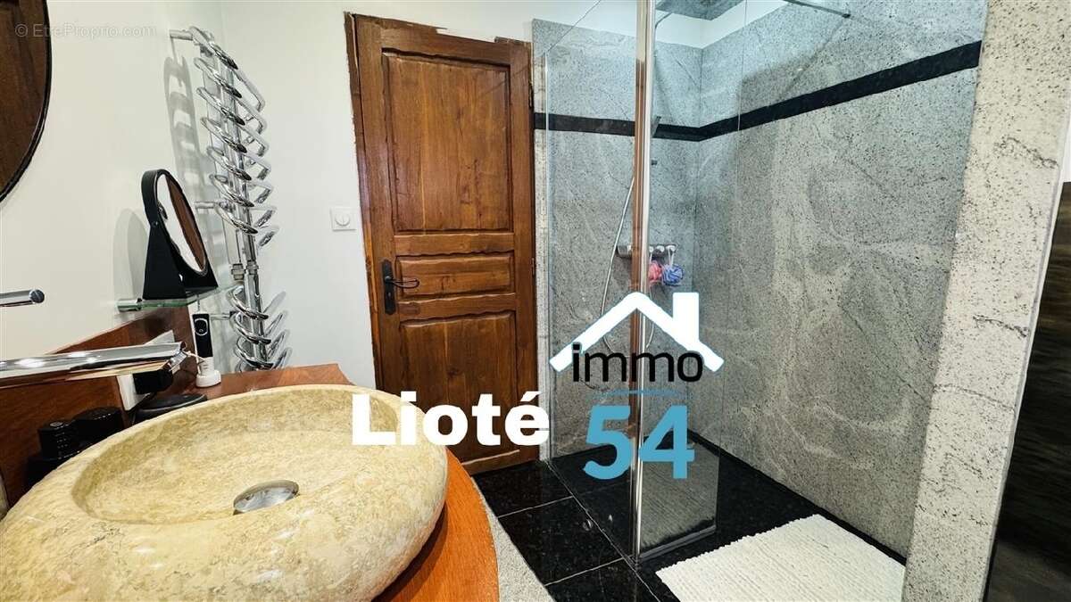 Maison à THAON-LES-VOSGES