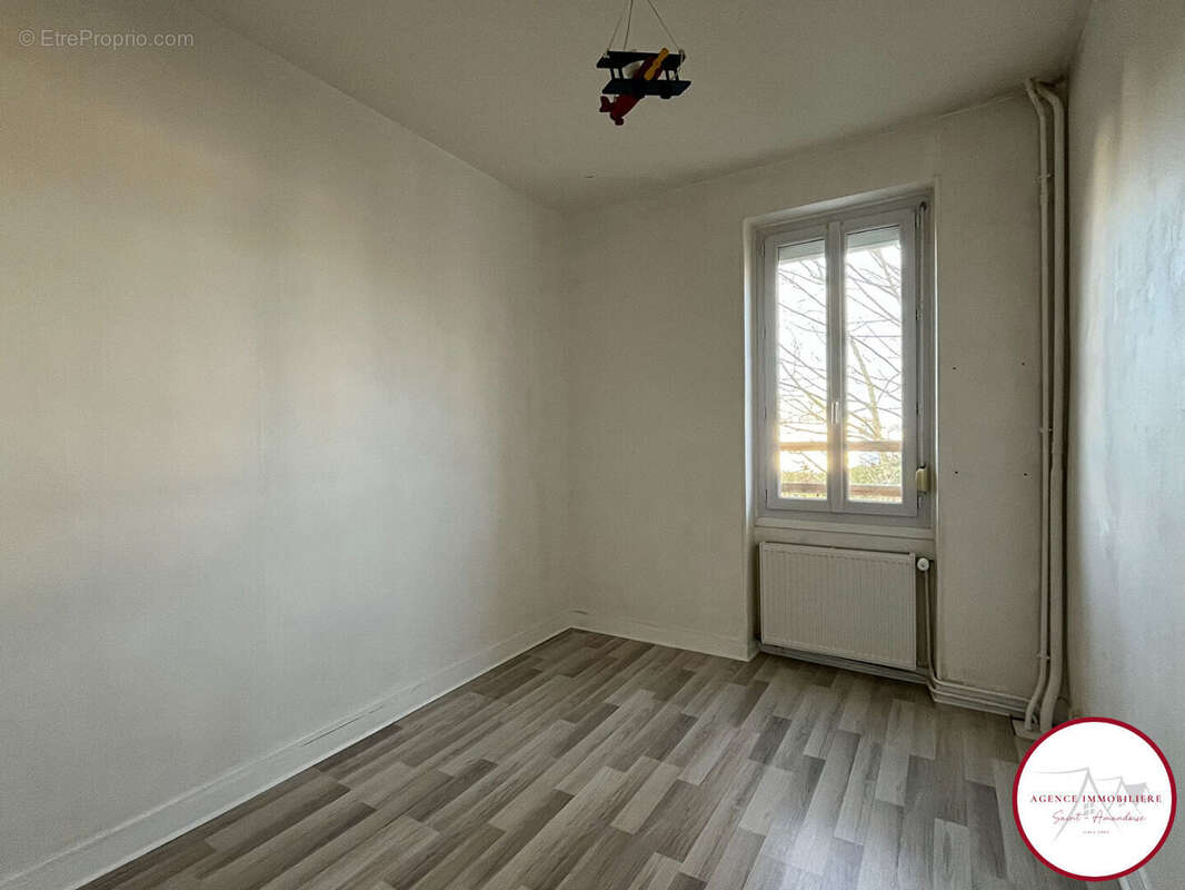 Maison à SAINT-AMAND-MONTROND