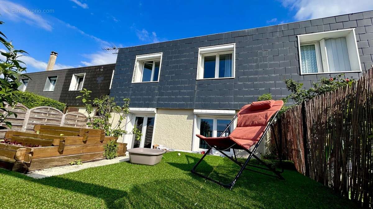 Maison à MANTES-LA-JOLIE