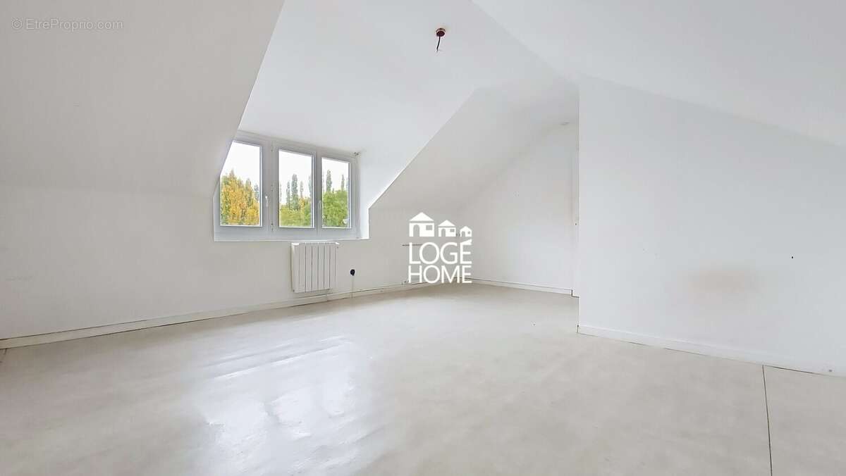 Chambre 2 - Maison à DOURGES