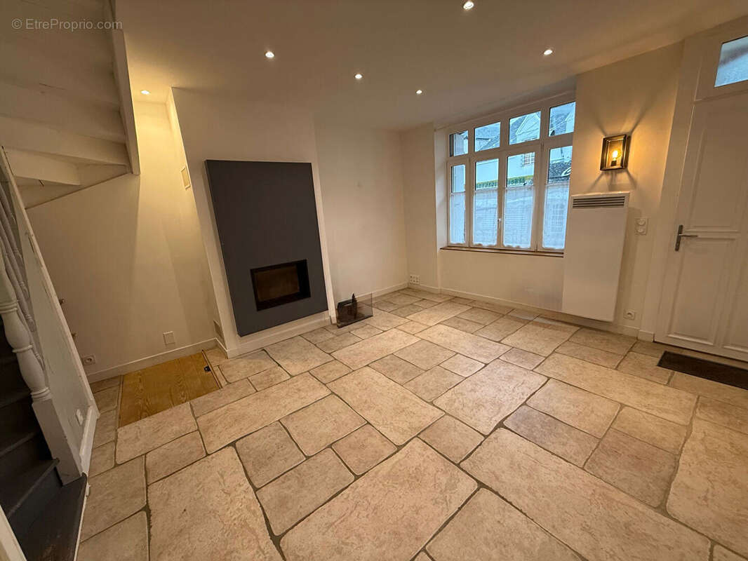 Maison à LE POULIGUEN