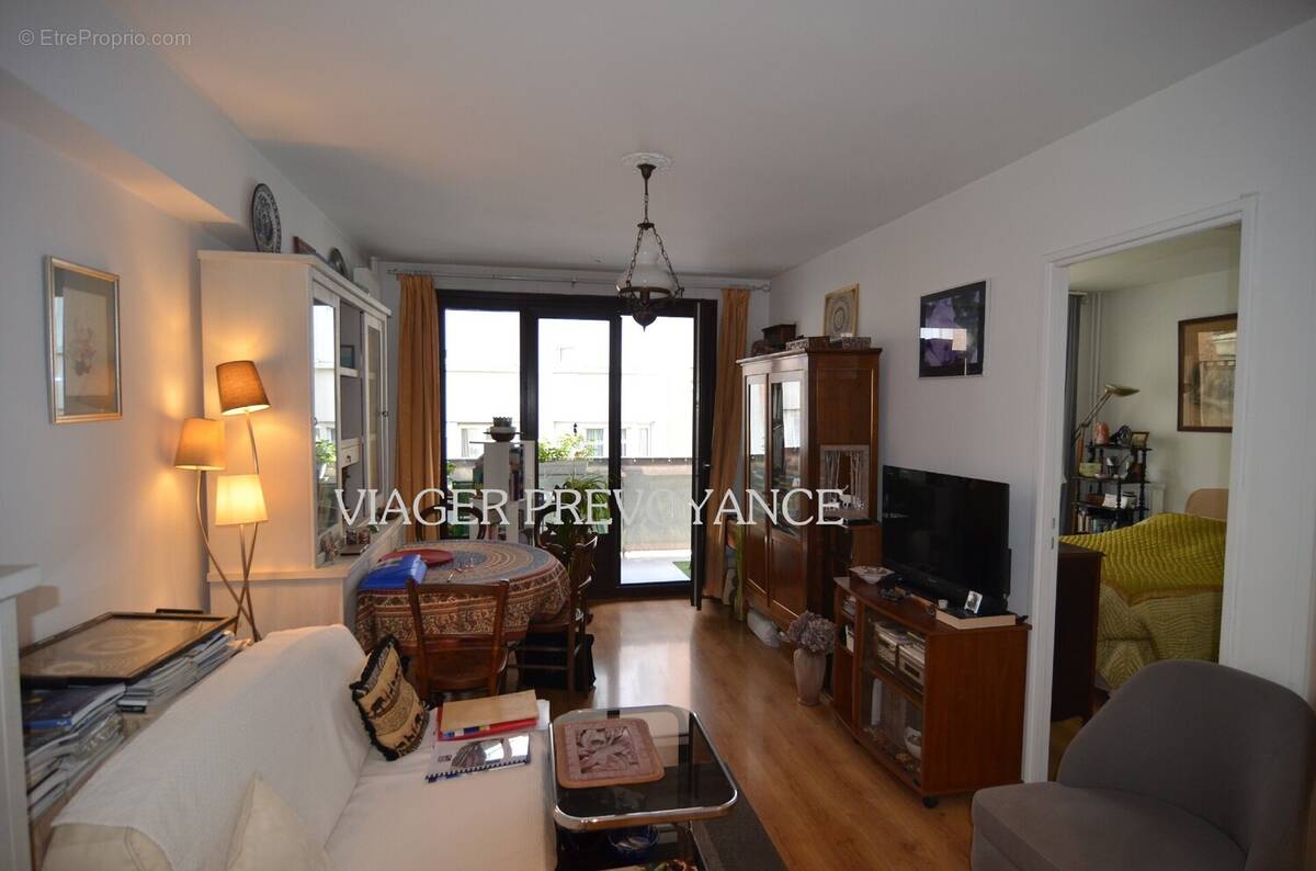 Appartement à PARIS-20E