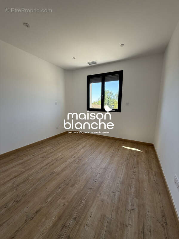 Maison à SAINT-DENIS-DE-PILE