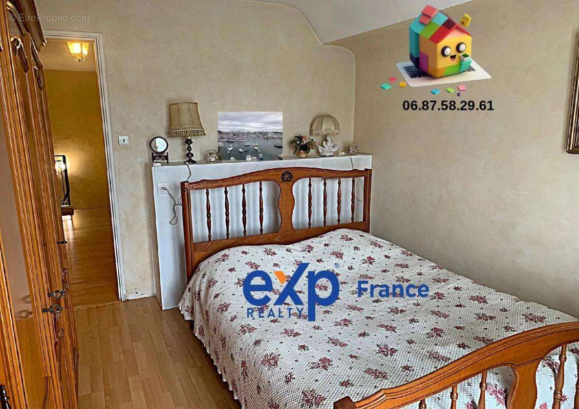 Maison à LA CHAPELLE-DES-MARAIS