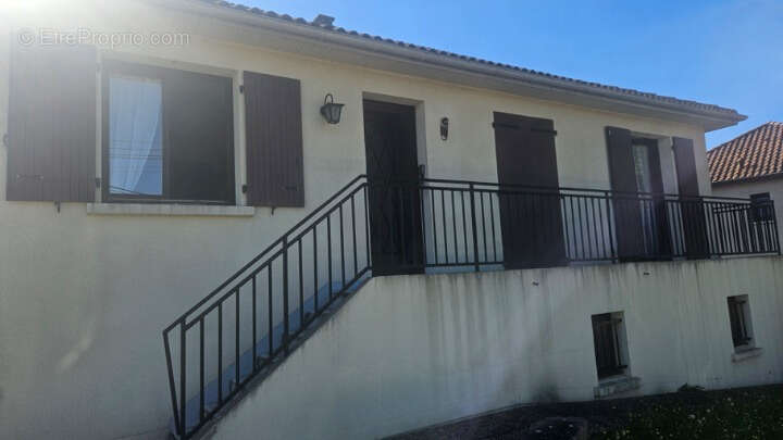 Pavillon sur sous-sol complet   Maison indépendante avec jardin   Peyrat-de-Bellac - photo 11