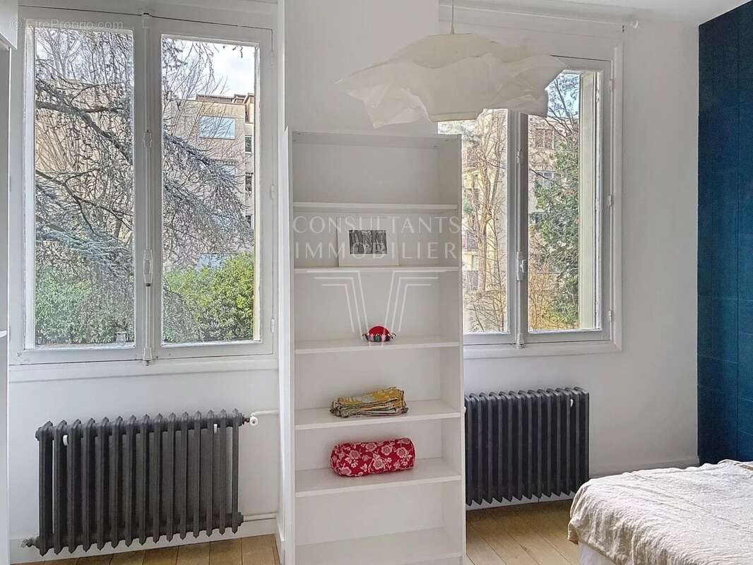 Appartement à NEUILLY-SUR-SEINE