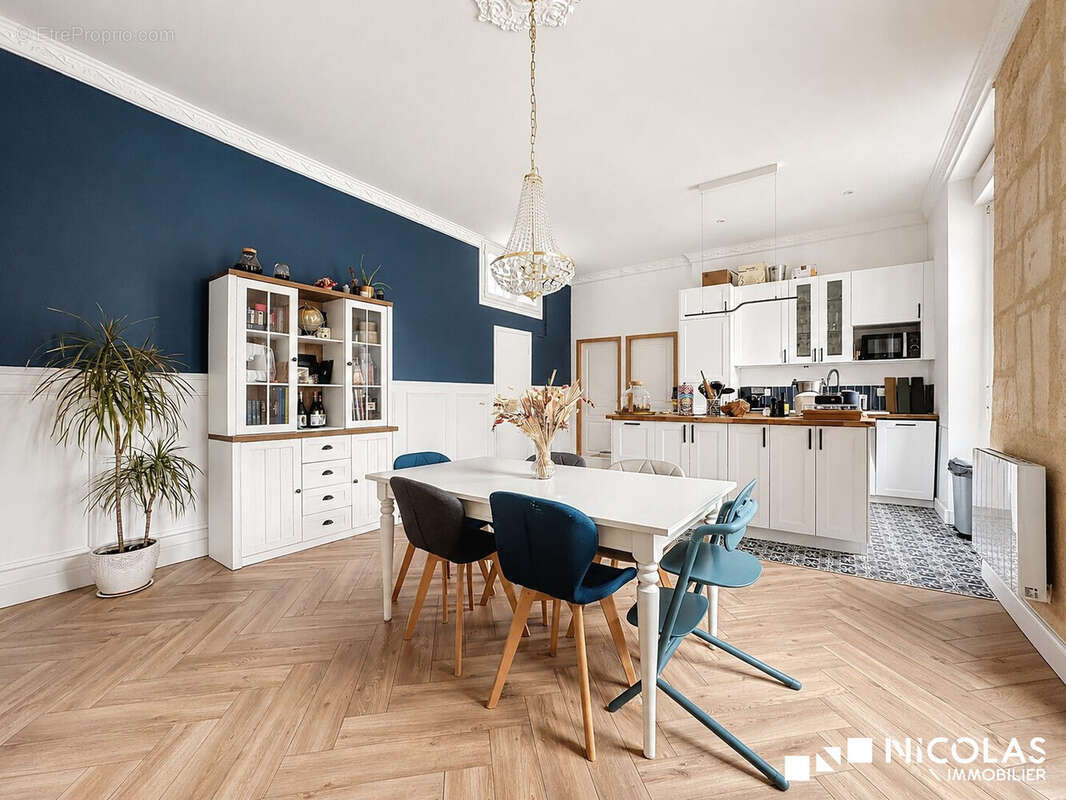 Appartement à BORDEAUX