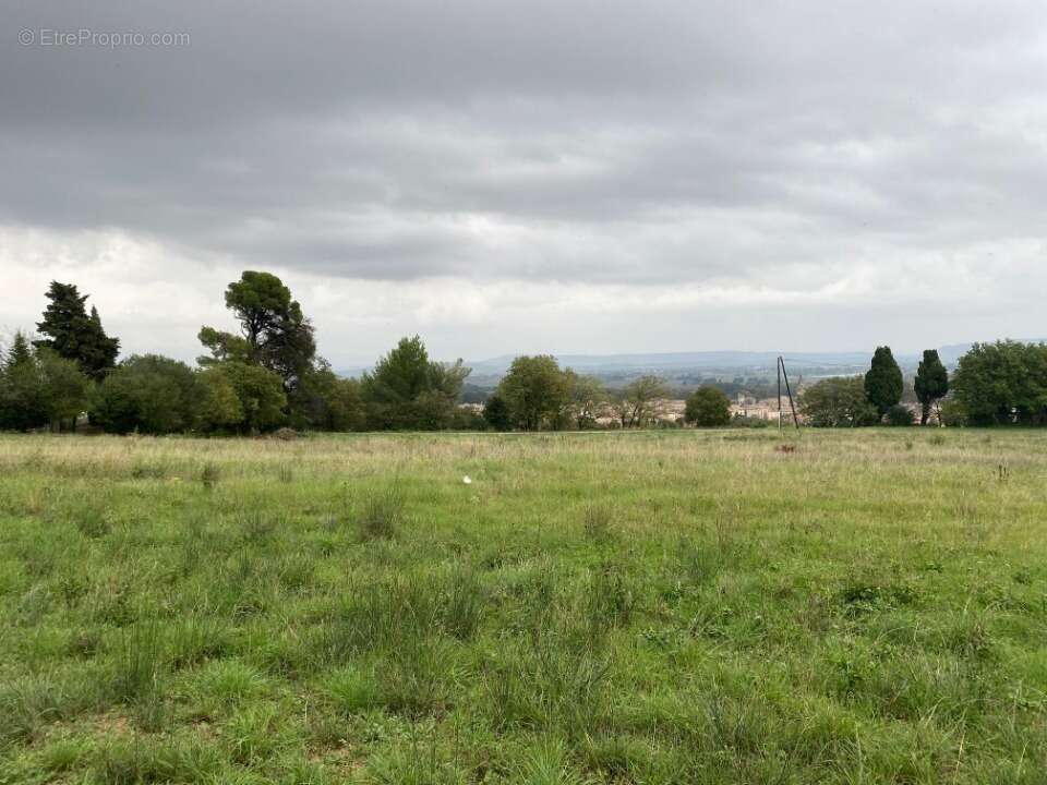 Terrain 632 m² à Bourg-Saint-Andeol  - photo 2