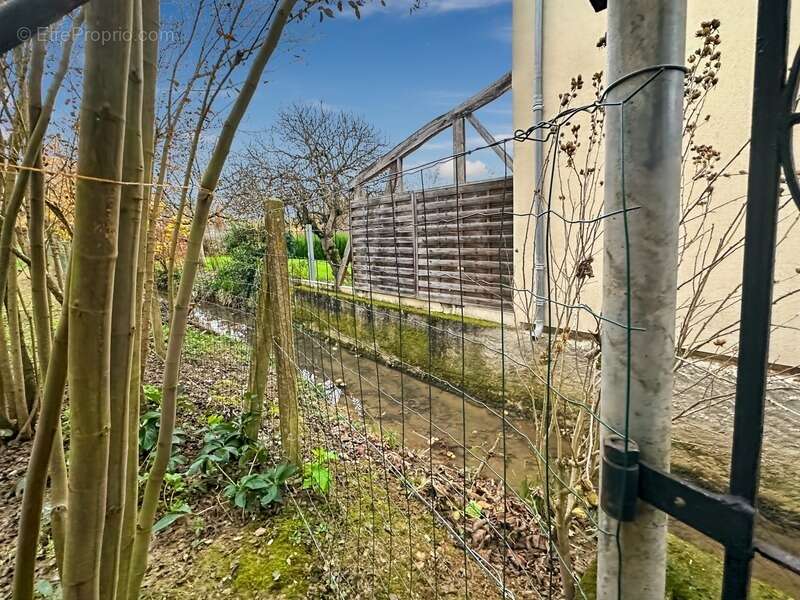 Immeuble de rapport - 580 m2 - RIGUEPEU - 4 logements avec jardin - photo 26