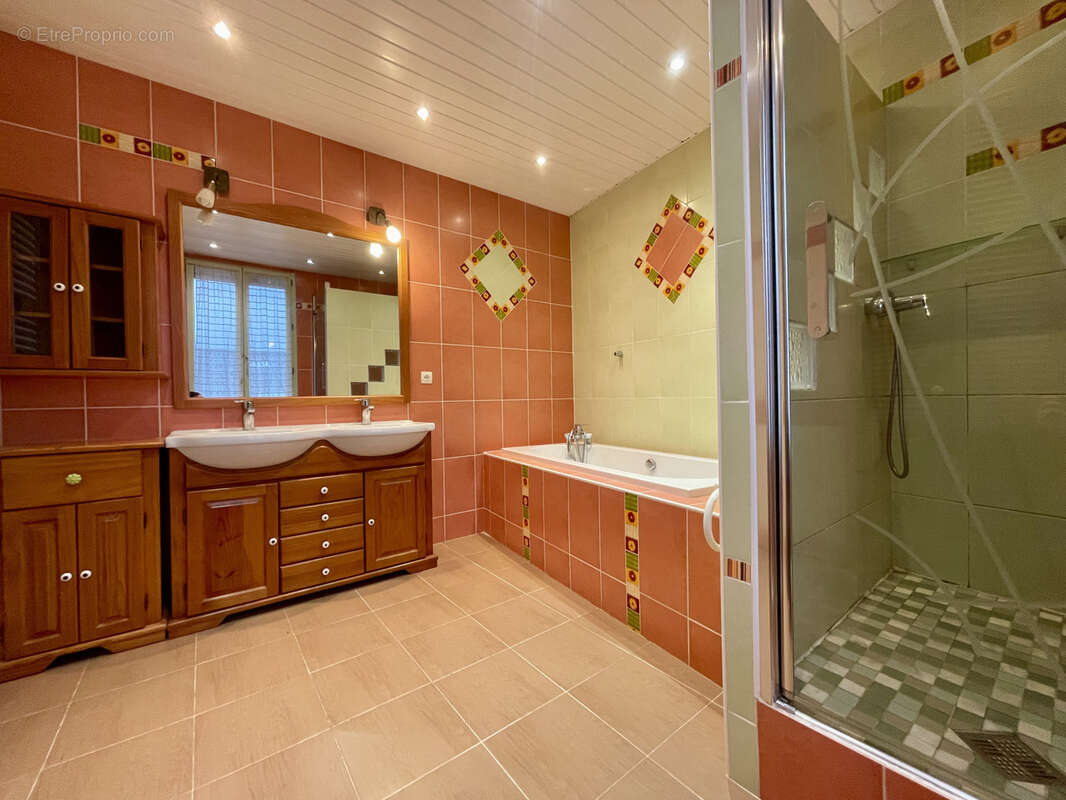 Maison à NEUILLY-EN-THELLE