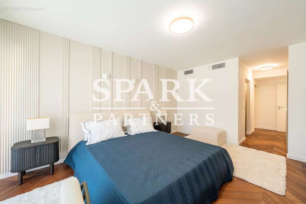 Appartement à ROQUEBRUNE-CAP-MARTIN