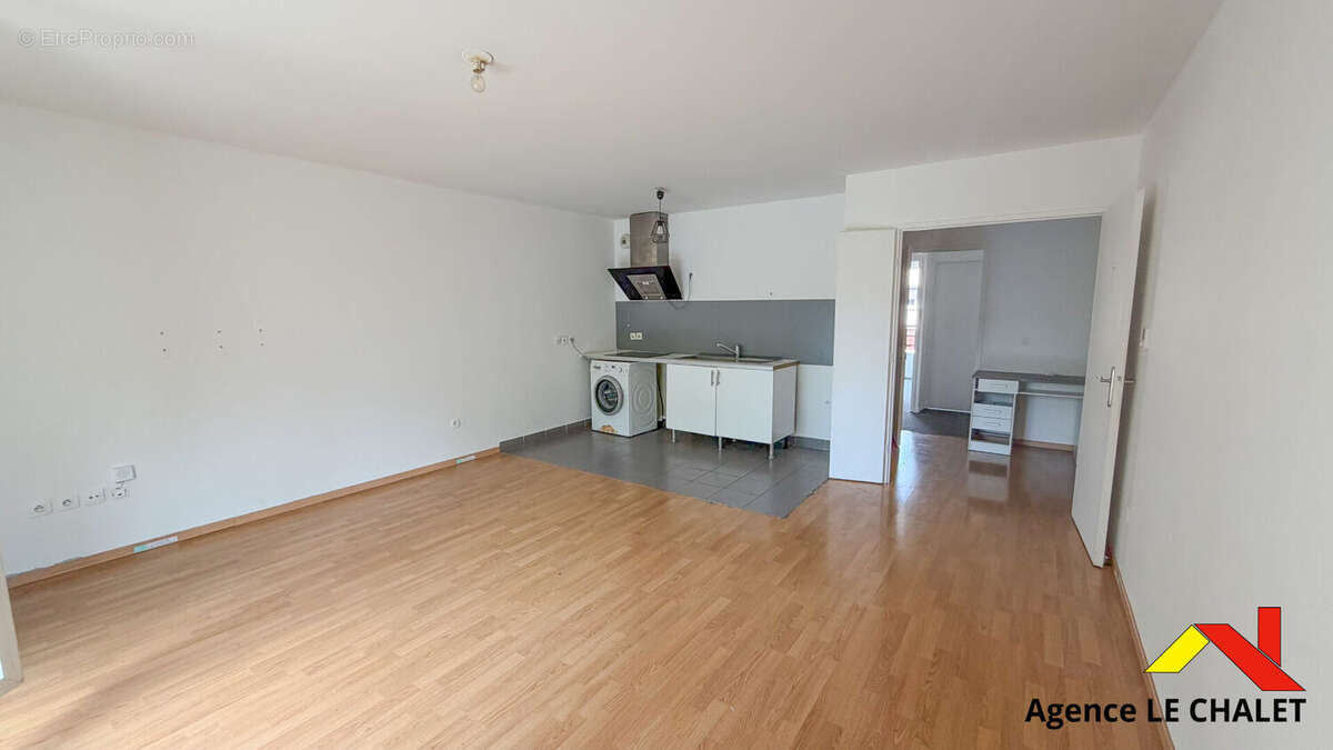 Appartement 3 pièces de 61,52 m² avec balcon vue parc et parking - Choisy-le-Roi - photo 2