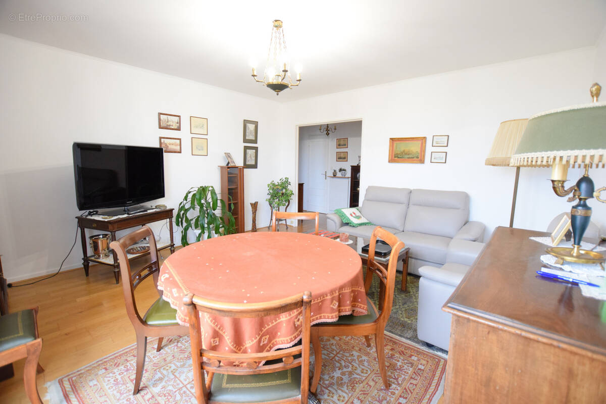 Appartement à RAMBOUILLET