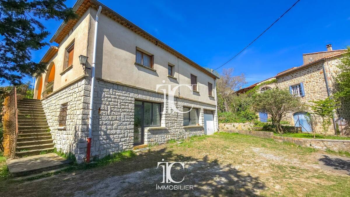 Maison à SAINT-PAUL-LE-JEUNE