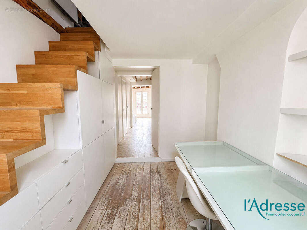 Appartement à PARIS-11E