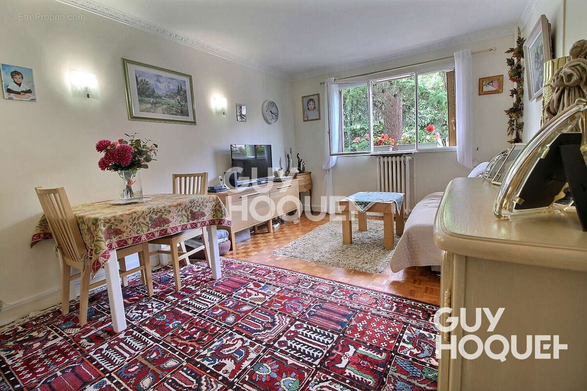 Appartement à CHAVILLE