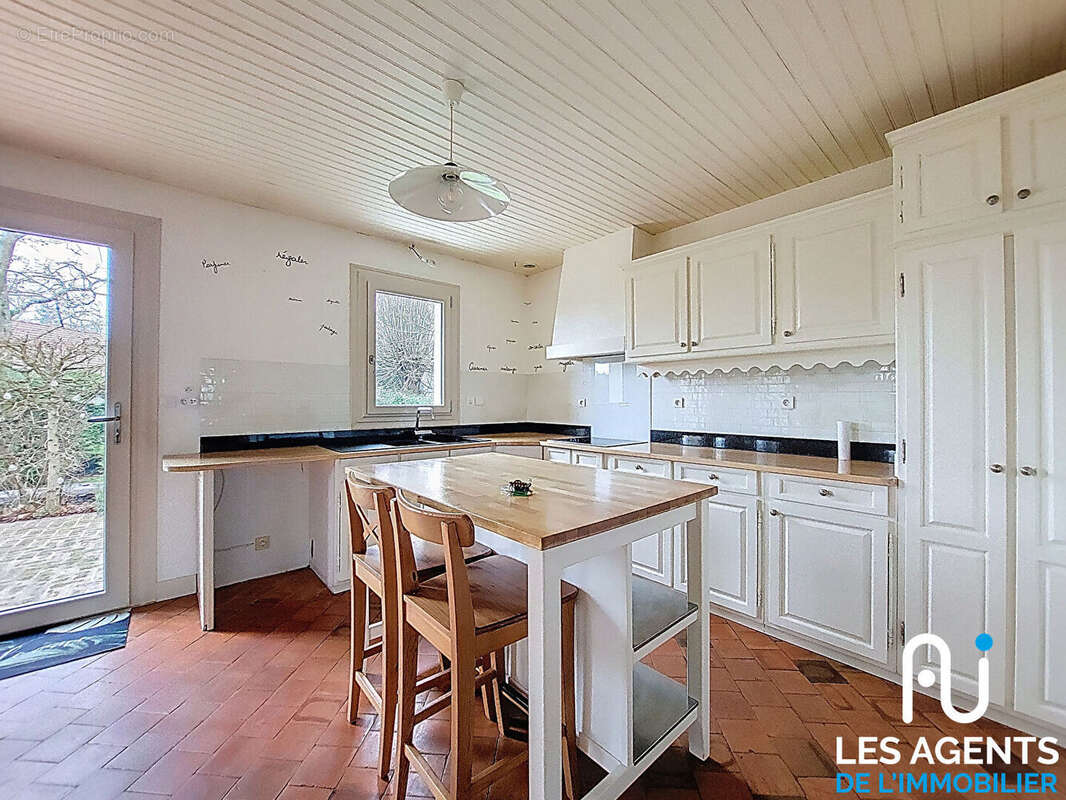 Maison à OUZOUER-LE-MARCHE