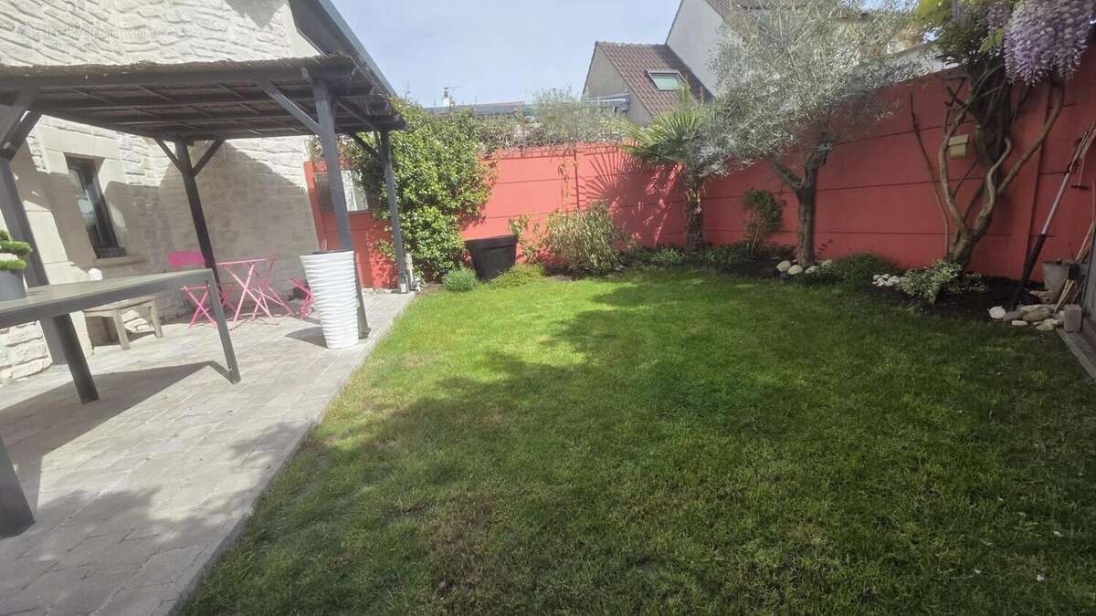 Photo 9 - Maison à SAINT-BRICE-COURCELLES