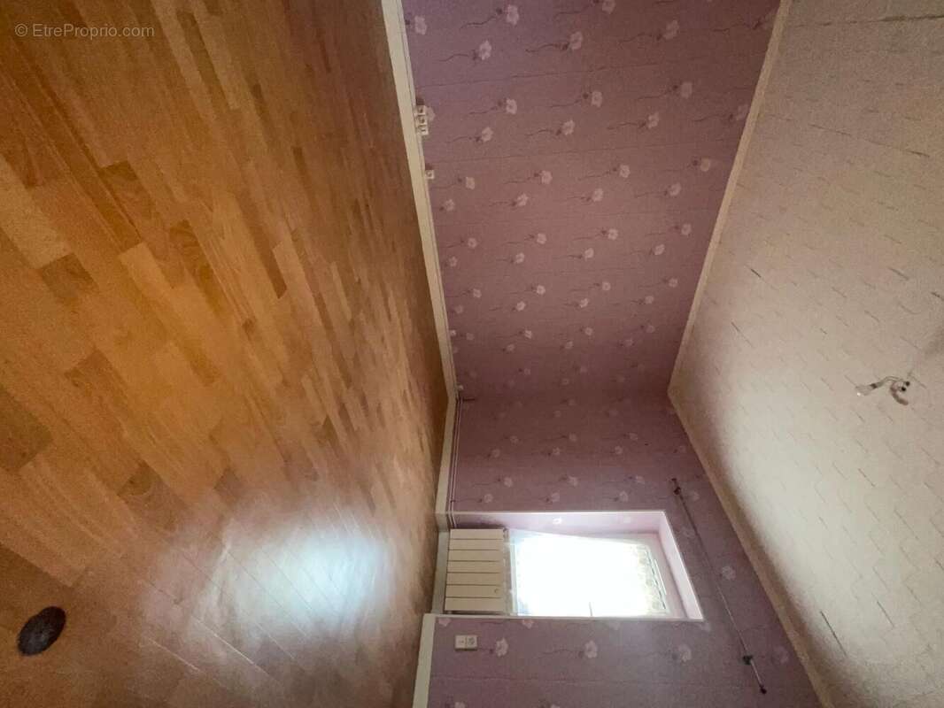 Maison 120 m² à Dun-Sur-Auron  - photo 3