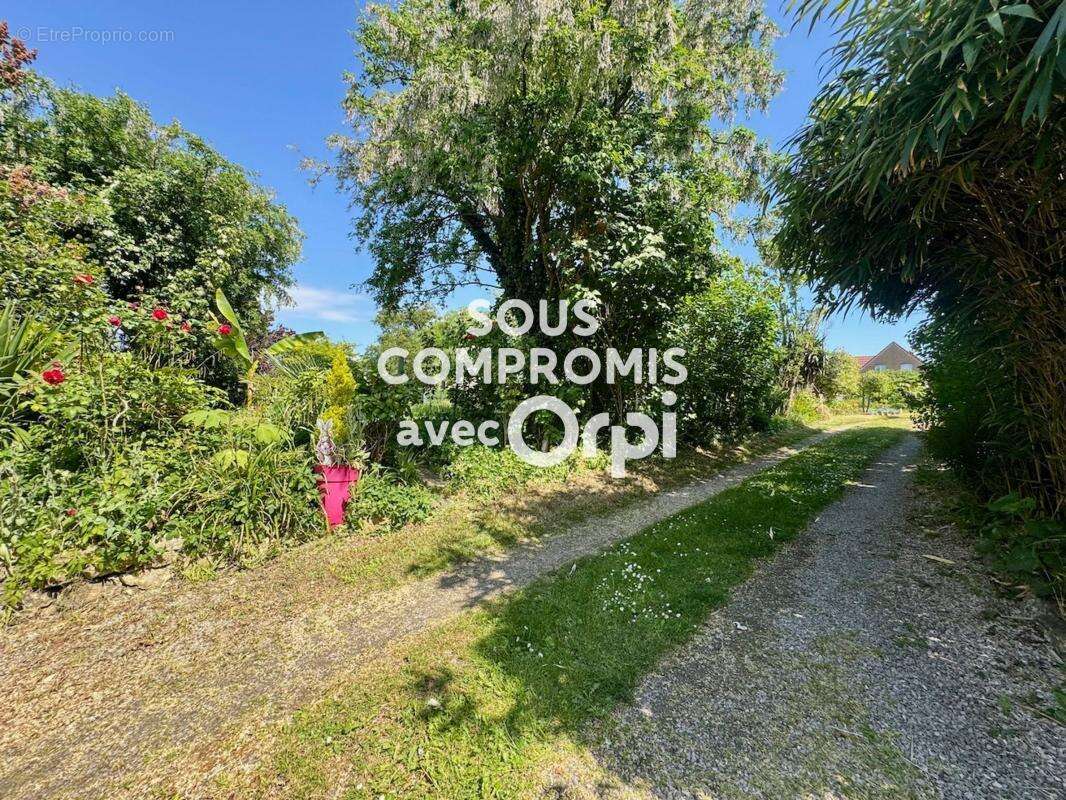 Maison à SAINT-MARTIN-BOULOGNE