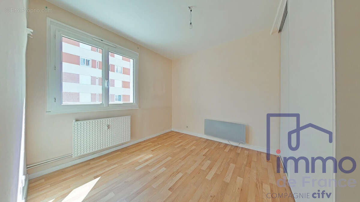 Appartement 66 m² à Saint-Etienne  - photo 3