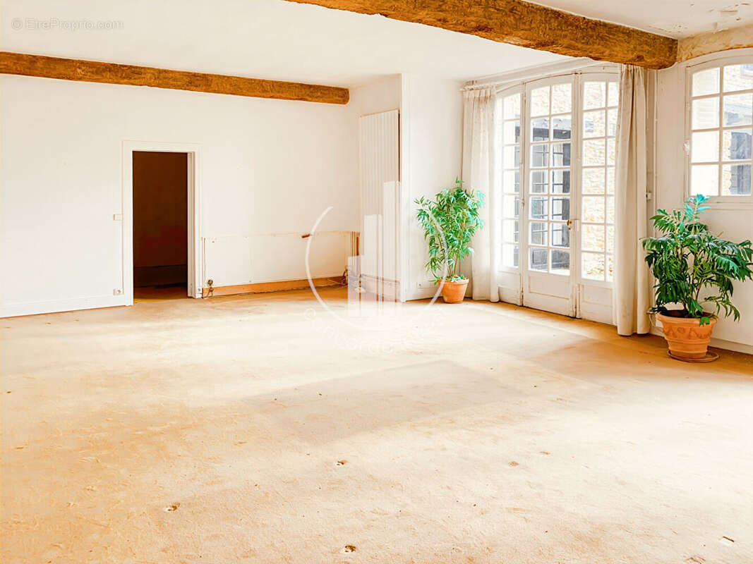 Maison à LA CELLE-SAINT-CLOUD