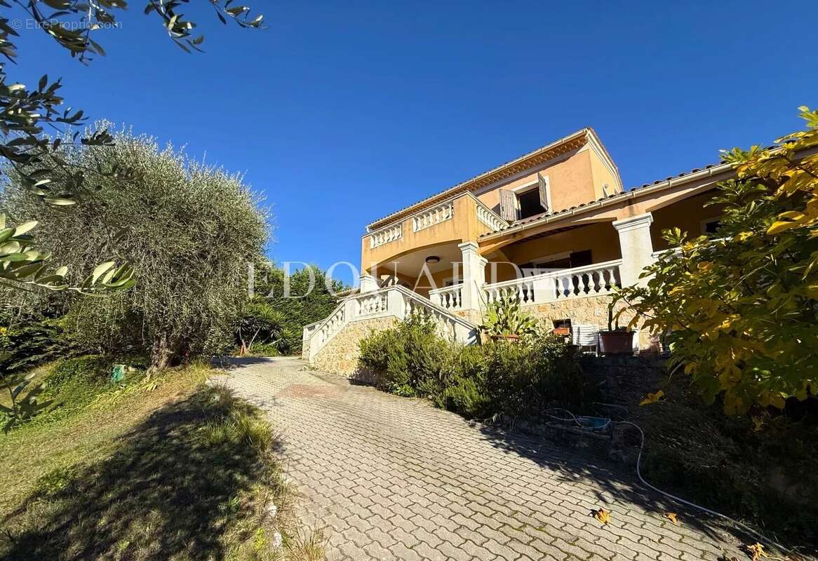 Maison à LA TURBIE