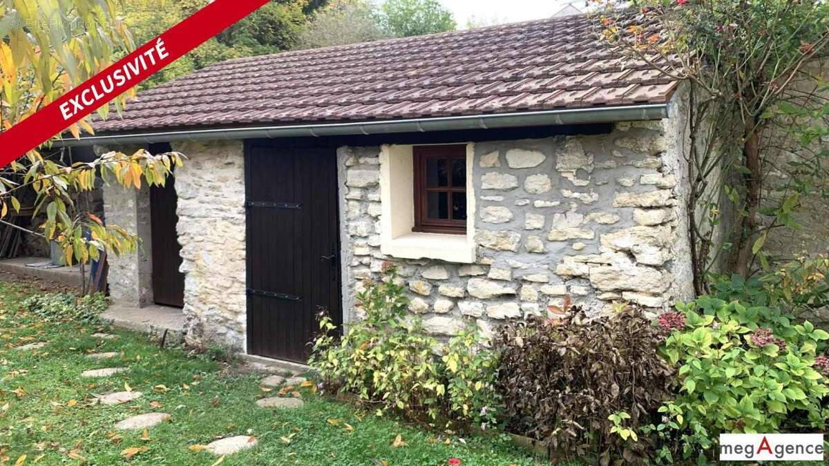 Maison à MAREIL-SUR-MAULDRE