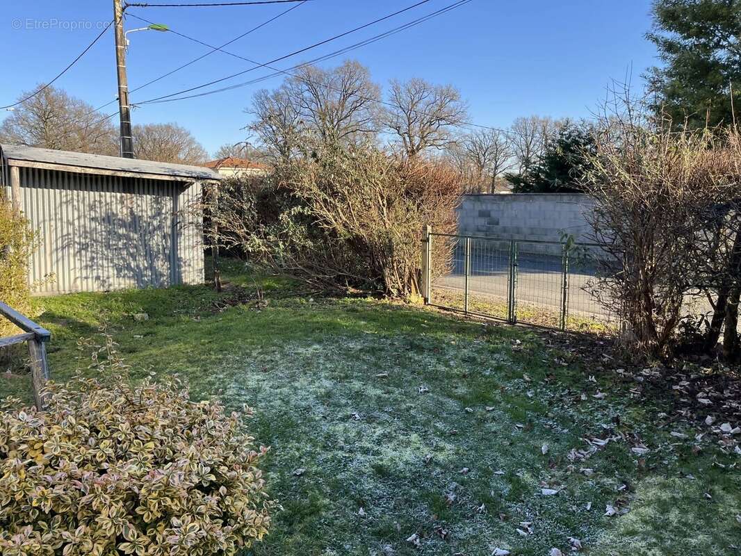 Maison à LATHUS-SAINT-REMY