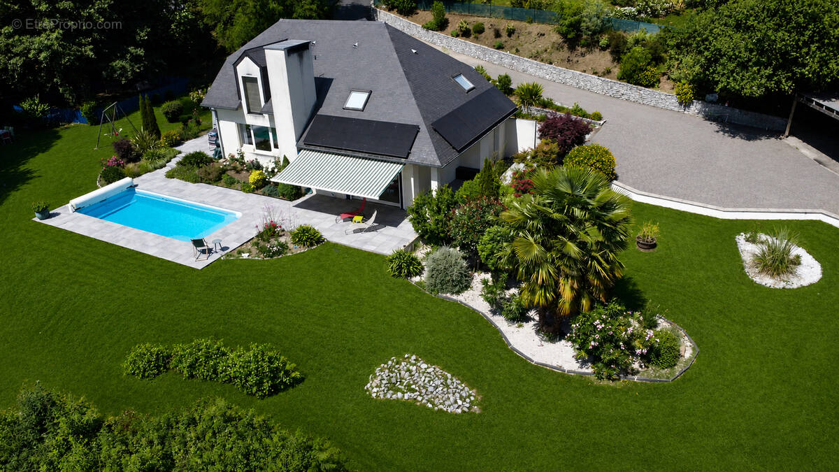 Maison à COARRAZE
